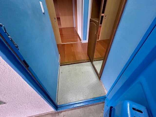 物件内観写真14　(玄関)