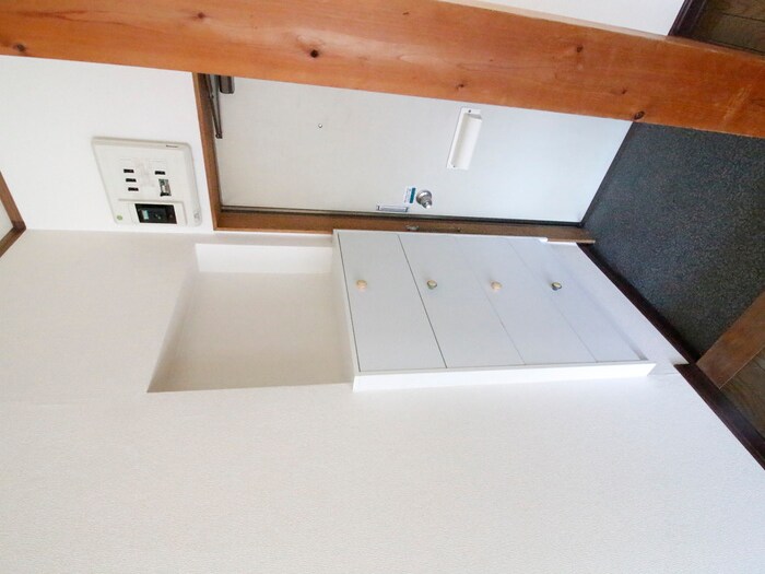 物件内観写真8　(靴箱)