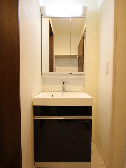 物件内観写真8　(洗面)
