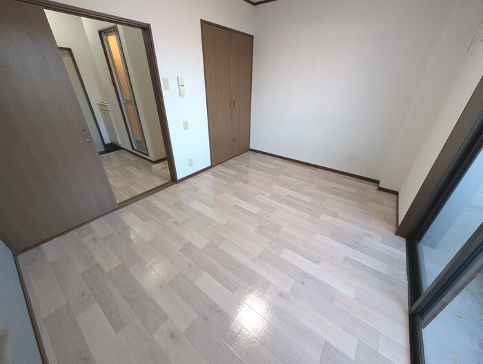 物件内観写真9　(居室)