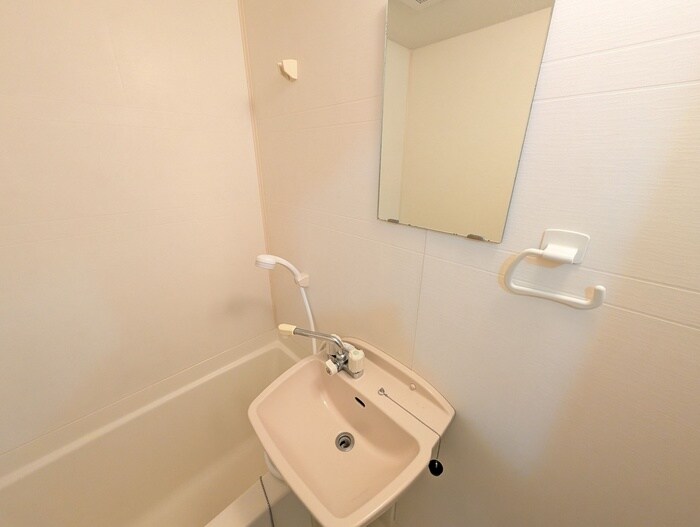 物件内観写真11　(洗面)