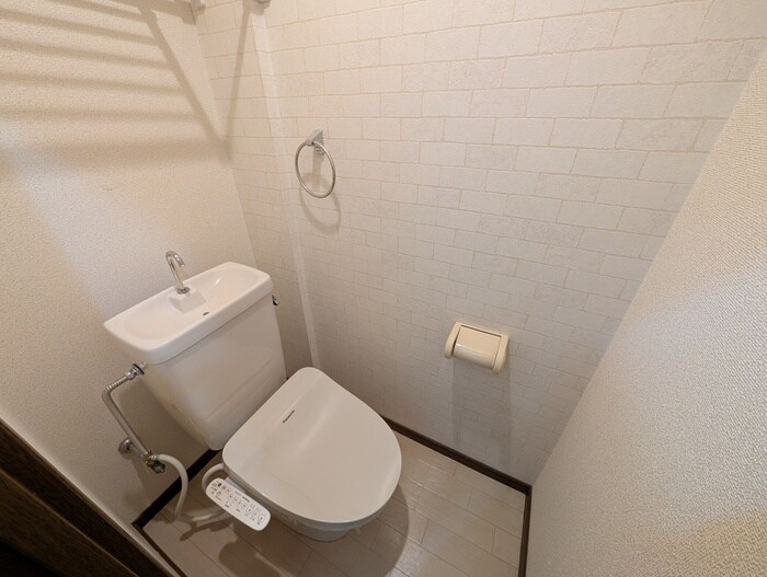 物件内観写真12　(トイレ)