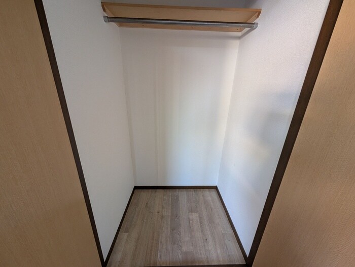 物件内観写真16　(収納)