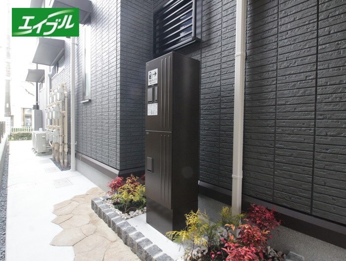 物件外観写真3　(建物設備)