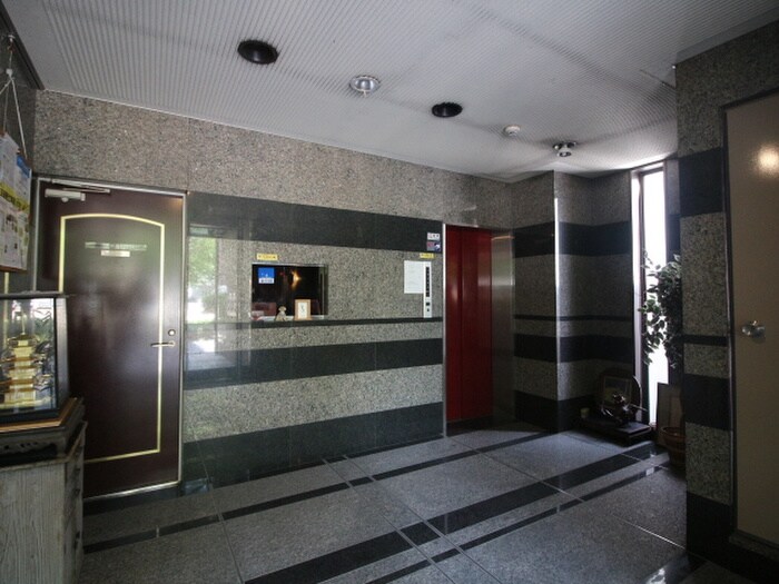 物件外観写真5　(建物設備)