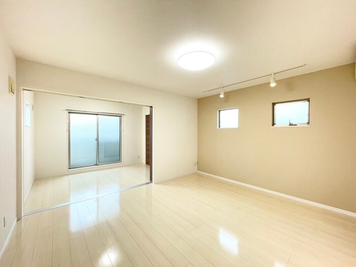 物件内観写真6　(居室)