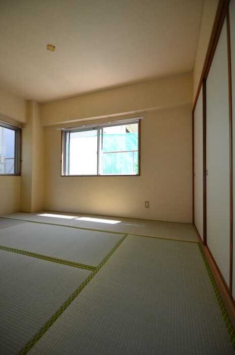 物件内観写真10　(居室)