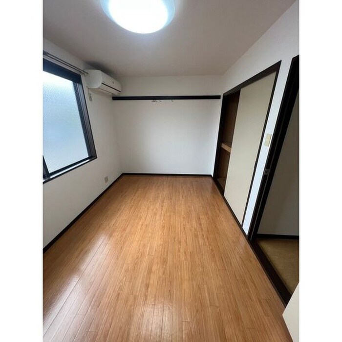 物件内観写真5　(居室)