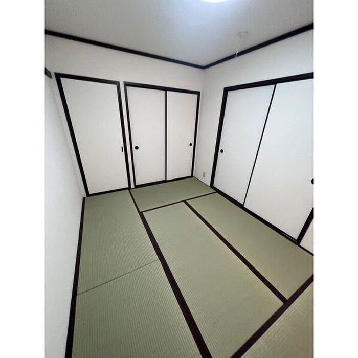 物件内観写真6　(居室)