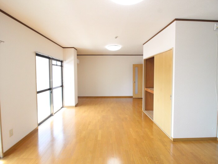 物件内観写真7　(居室)