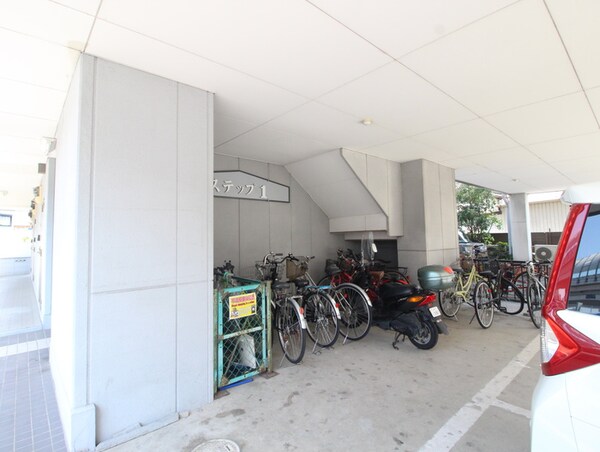 駐輪場