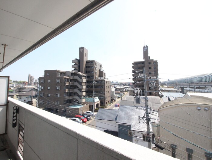 物件内観写真17　(室内からの展望)