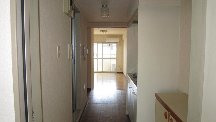 物件内観写真13　(廊下)