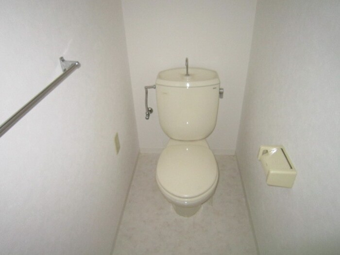 物件内観写真11　(トイレ)