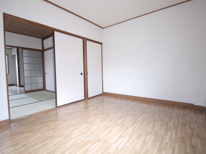 物件内観写真7　(居室)