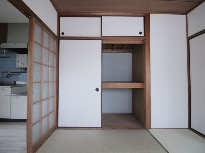 物件内観写真10　(居室)