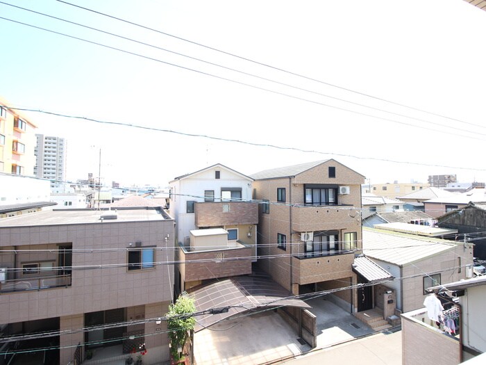 物件内観写真15　(室内からの展望)