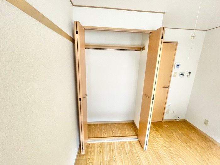 物件内観写真12　(収納)