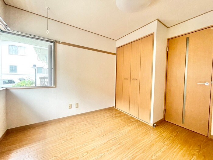 物件内観写真18　(居室)