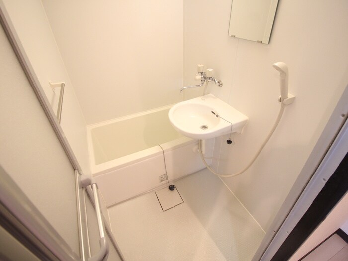 物件内観写真12　(バス／シャワールーム等)