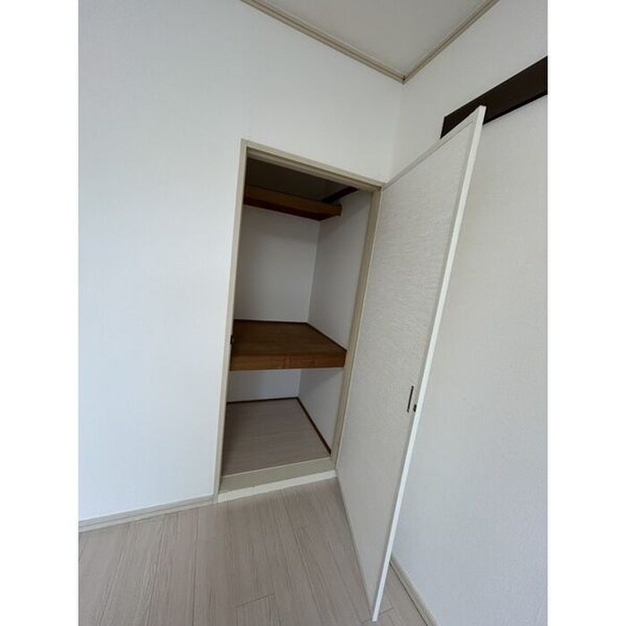 物件内観写真11　(収納)