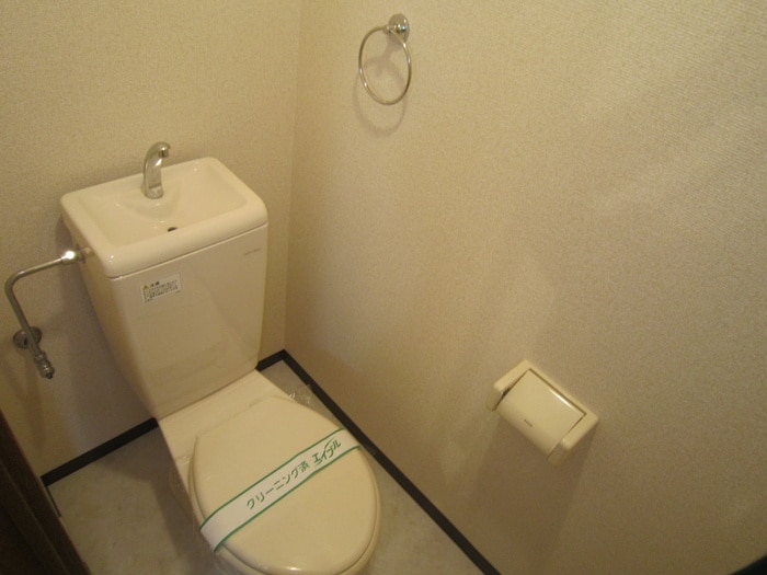 物件内観写真12　(トイレ)