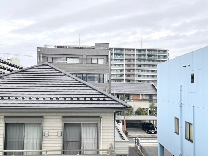 物件内観写真21　(室内からの展望)