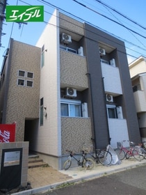 メゾンラフィネの外観写真