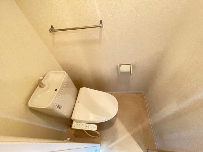 物件内観写真12　(トイレ)