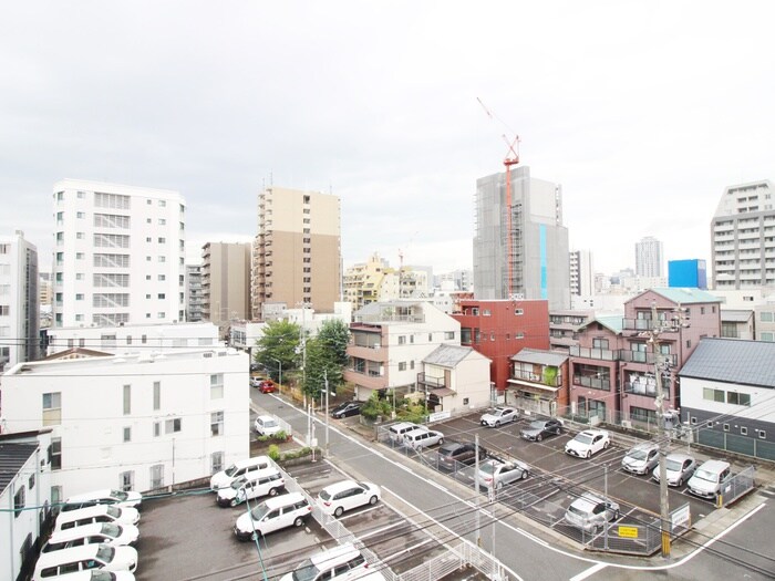 物件内観写真22　(室内からの展望)