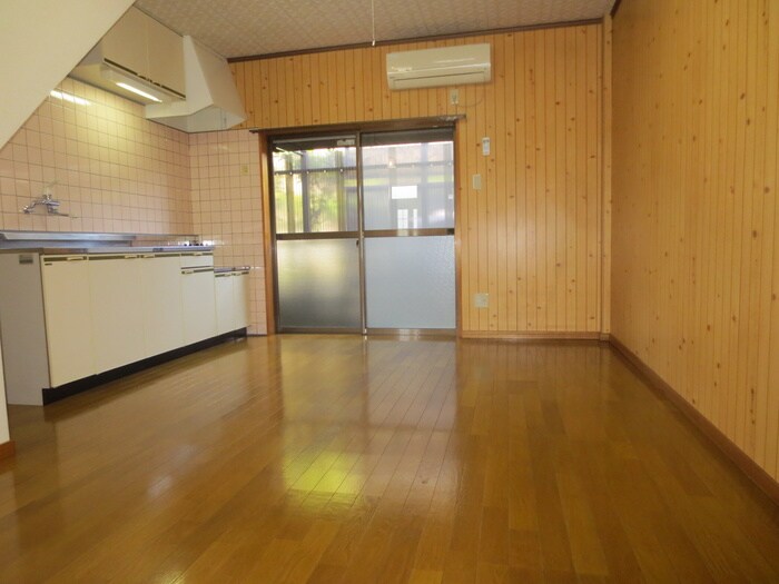 物件内観写真12　(居室)