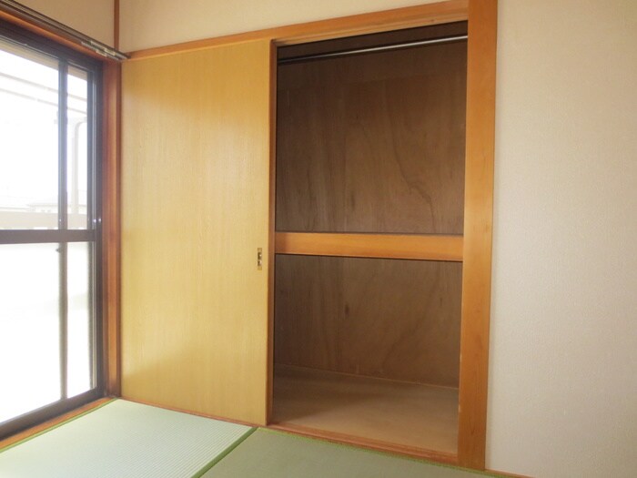 物件内観写真18　(収納)