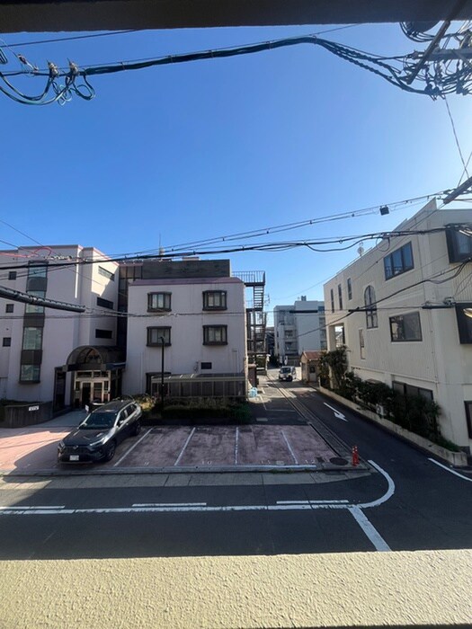 物件内観写真22　(室内からの展望)