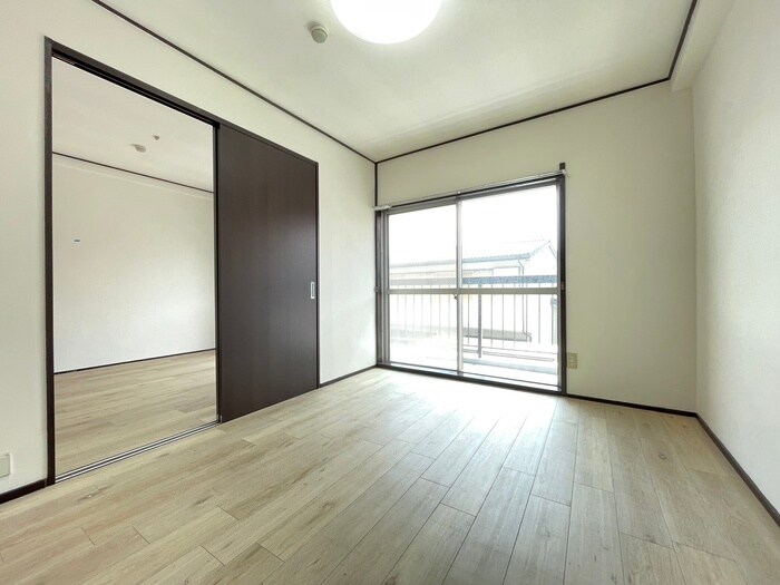 物件内観写真7　(居室)