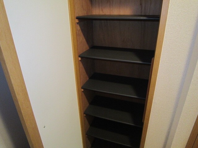 物件内観写真14　(靴箱)