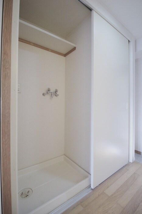 物件内観写真20　(洗濯機置場)