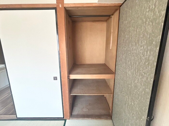 物件内観写真11　(収納)