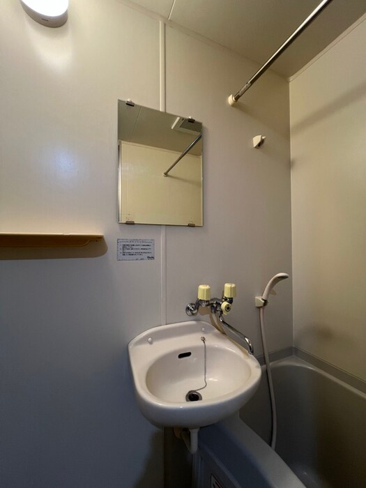 物件内観写真12　(洗面)