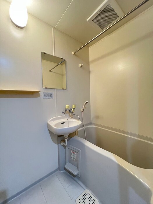 物件内観写真13　(バス／シャワールーム等)