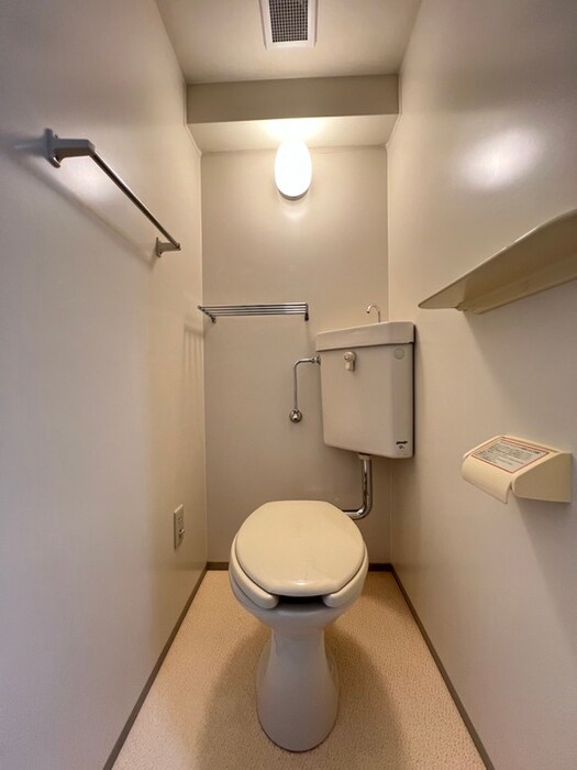 物件内観写真14　(トイレ)