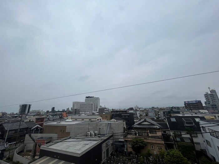 物件内観写真16　(室内からの展望)