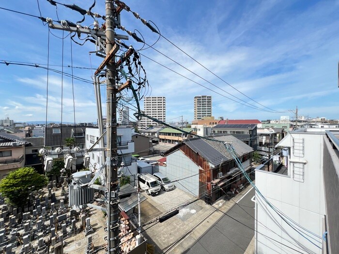 物件内観写真17　(室内からの展望)