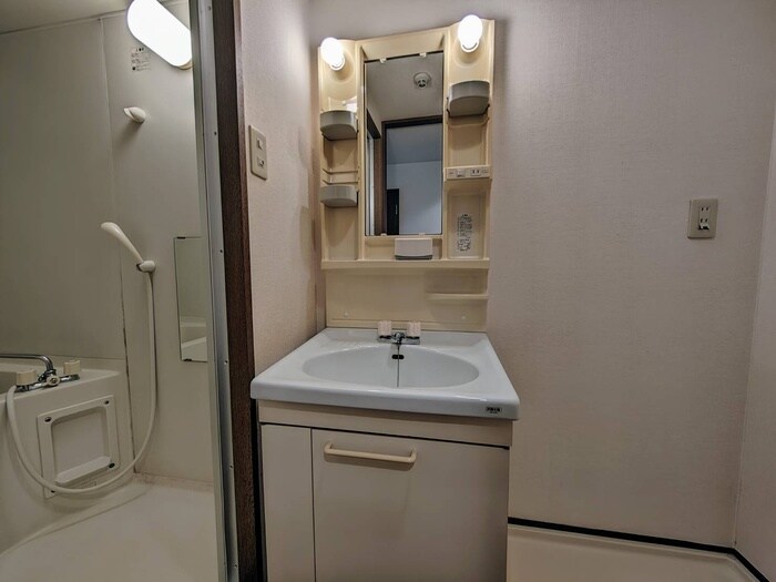 物件内観写真11　(洗面)