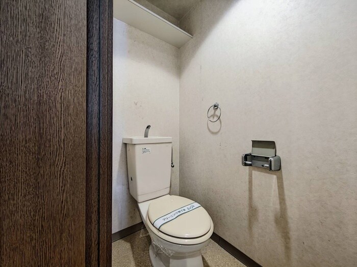 物件内観写真13　(トイレ)
