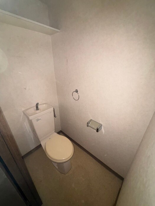 物件内観写真15　(トイレ)