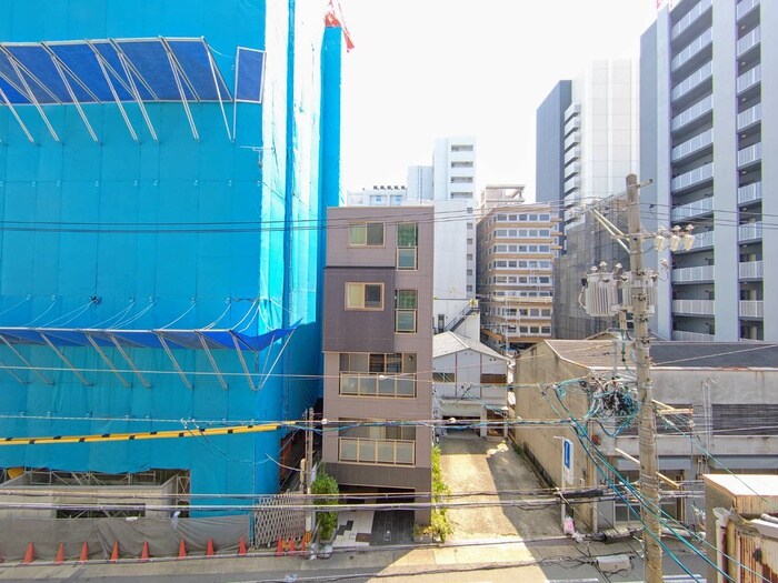 物件内観写真18　(室内からの展望)