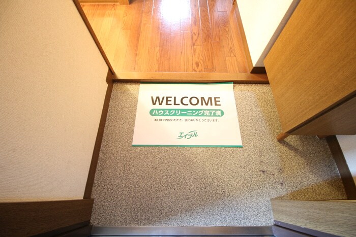 物件内観写真19　(玄関)