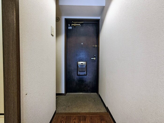 物件内観写真22　(玄関)