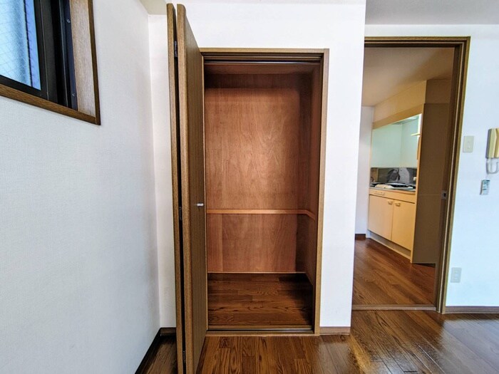物件内観写真22　(収納)