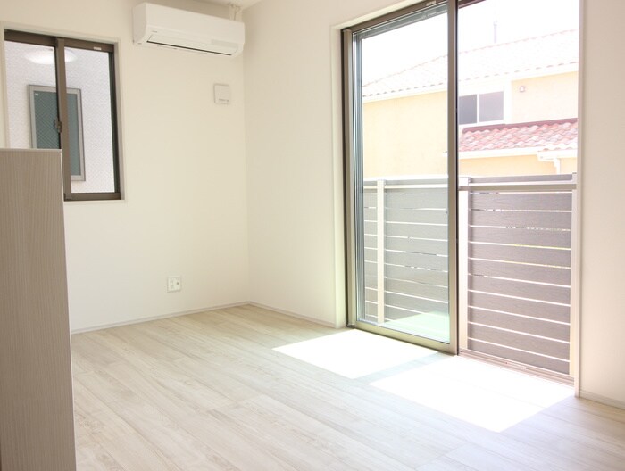 物件内観写真4　(居室)